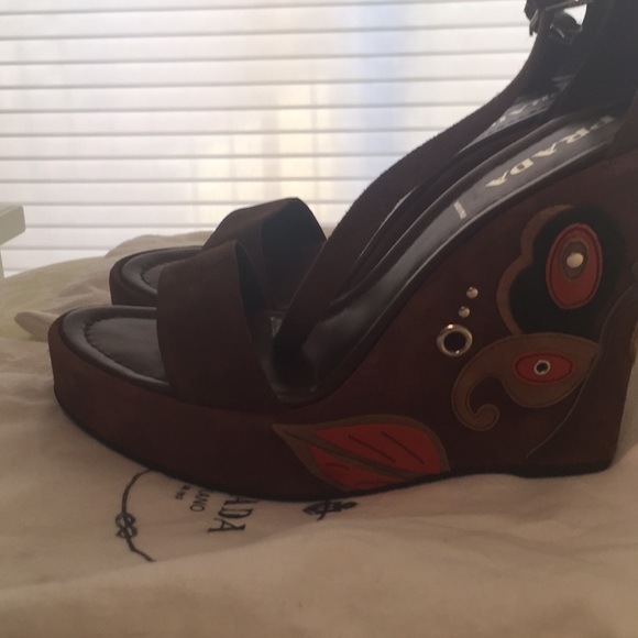 Prada suede wedges - Picture 4 of 8